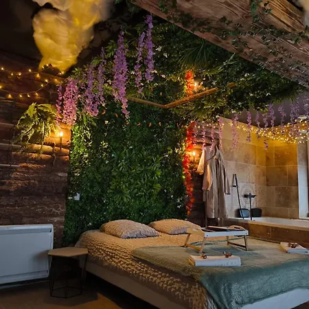 L'experience Apartment *